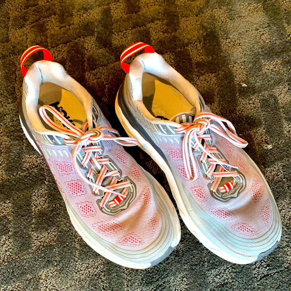 HOKA BONDI